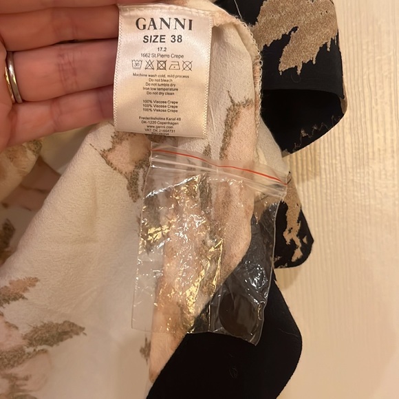 Ganni button blouse floral crepe - Picture 3 of 6